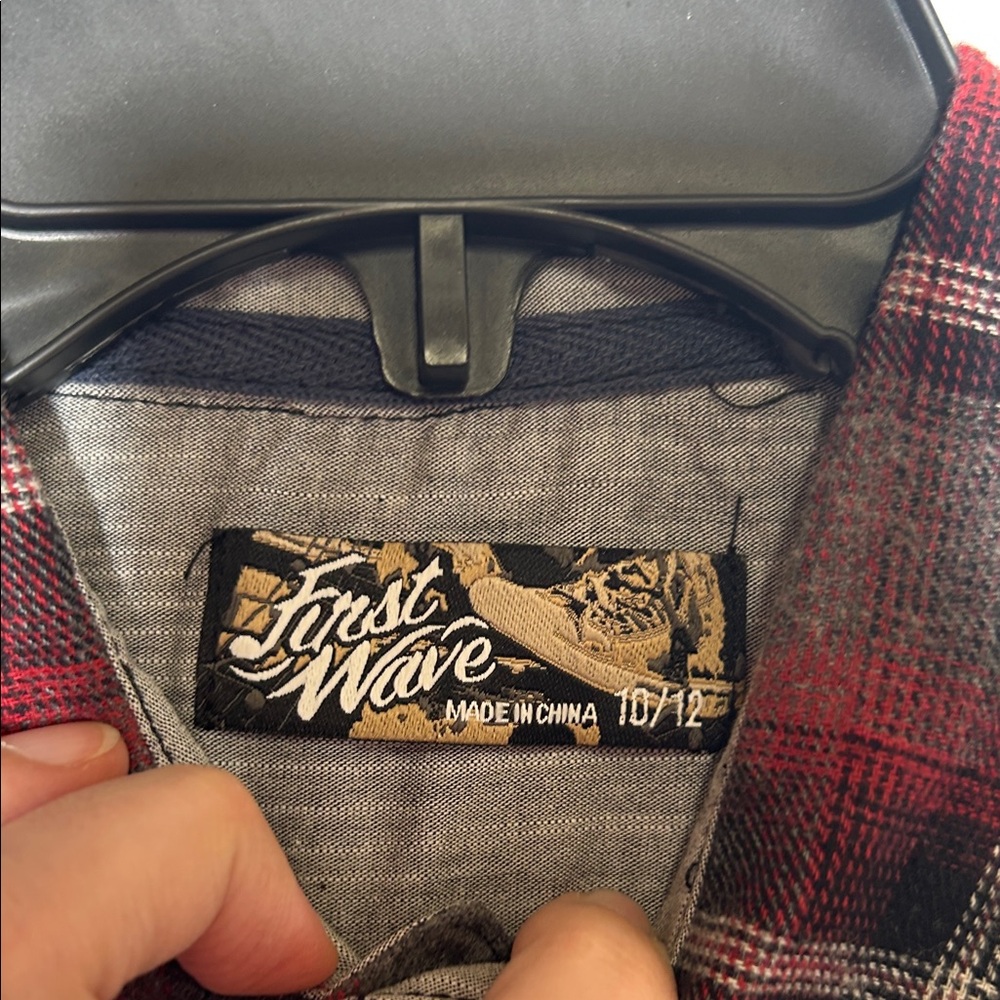 First Wave Dillards Charcoal Flannel Button Up Boys Size 10/12 NWT - Picture 15 of 15